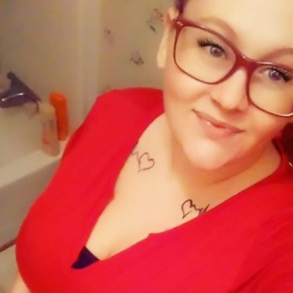 Meet your Posher, Caitlin